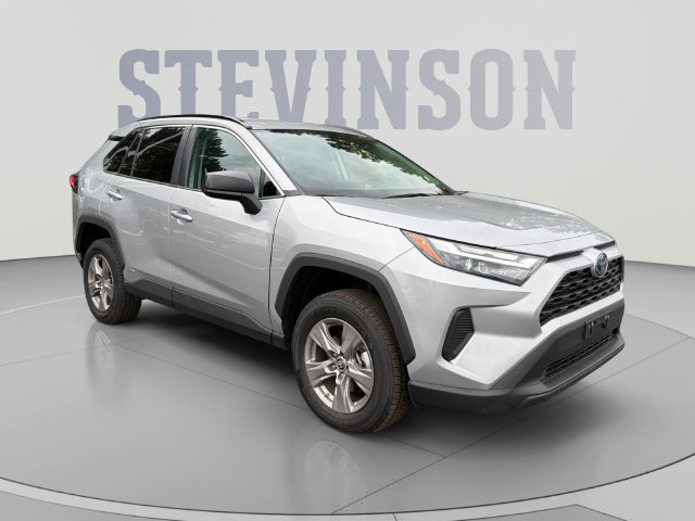 Used 2024 Toyota RAV4 LE AWD/4WD image 7