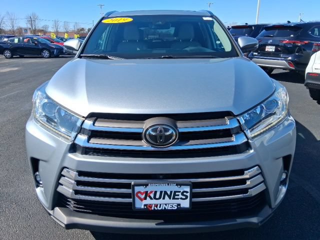 Used 2019 Toyota Highlander Limited Platinum AWD/4WD image 17