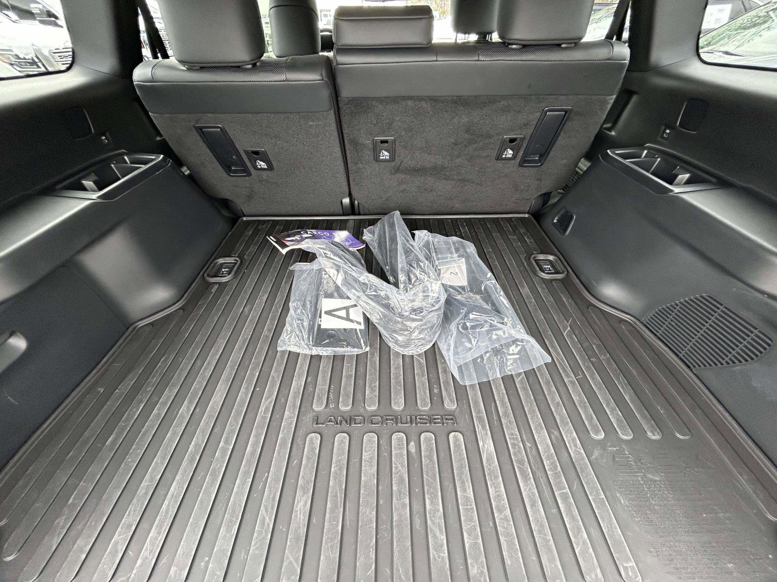 Used 2025 Toyota Land Cruiser w/ Premium Package image 20