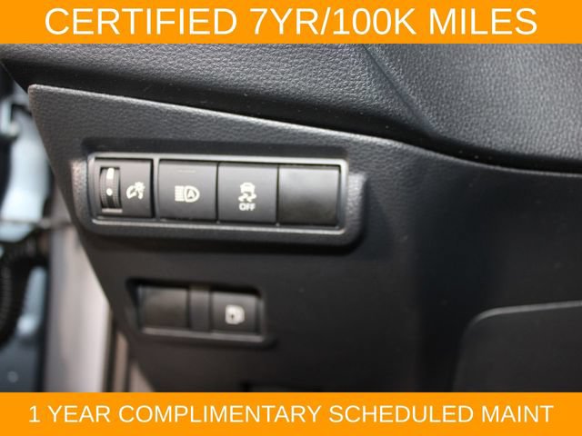 Used 2024 Toyota Corolla Cross AWD Hybrid image 17