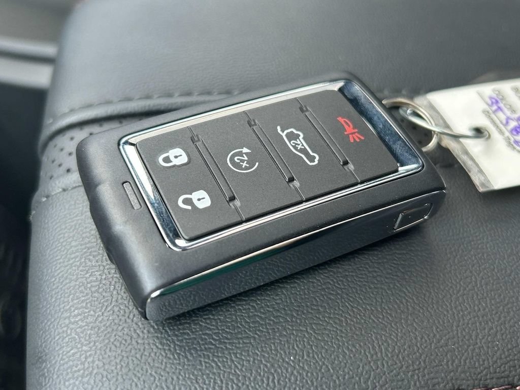New 2025 Jeep Wagoneer S Limited AWD/4WD image 13