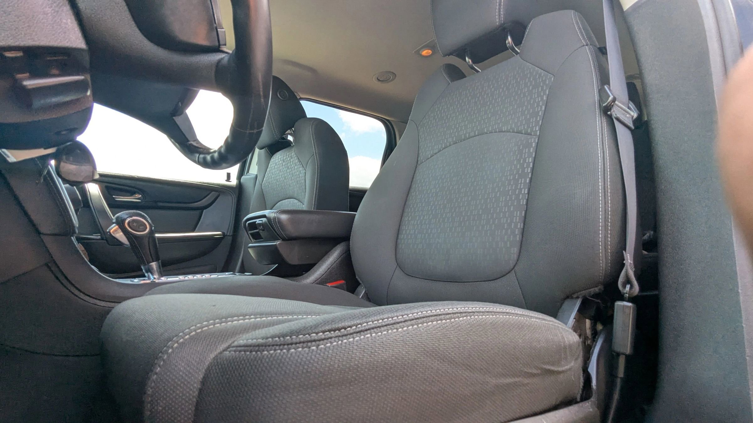 Used 2016 GMC Acadia SLE FWD image 21