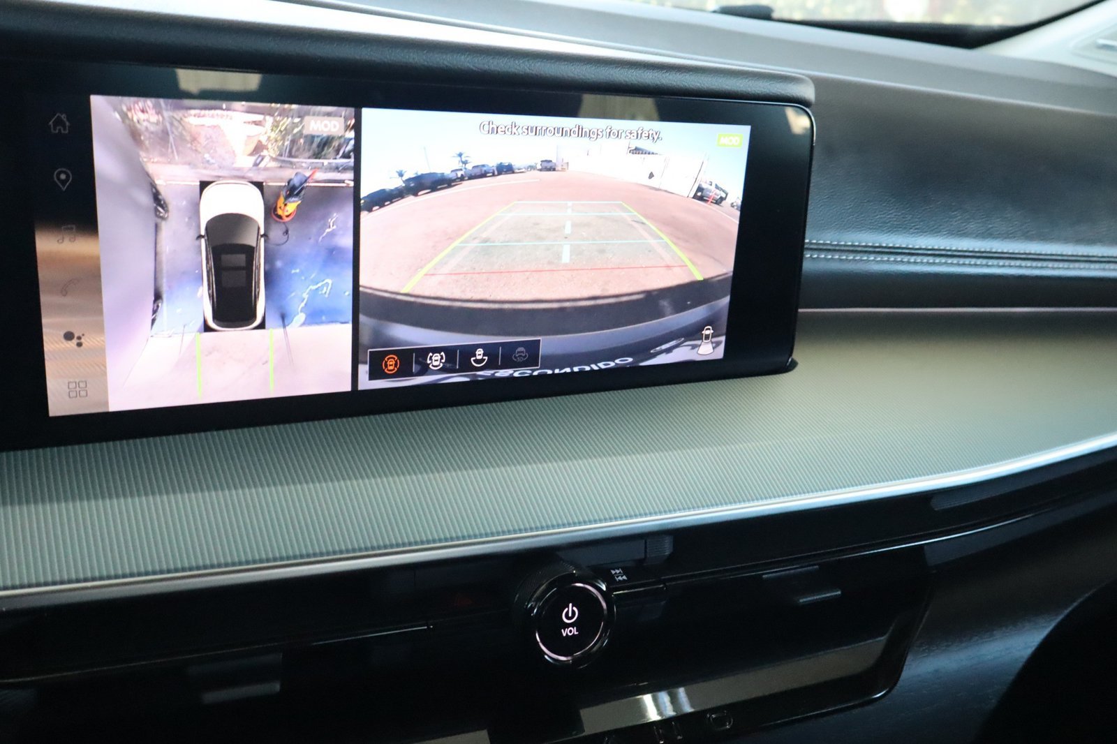 Used 2025 Nissan Murano SL w/ Cargo Package AWD/4WD image 26