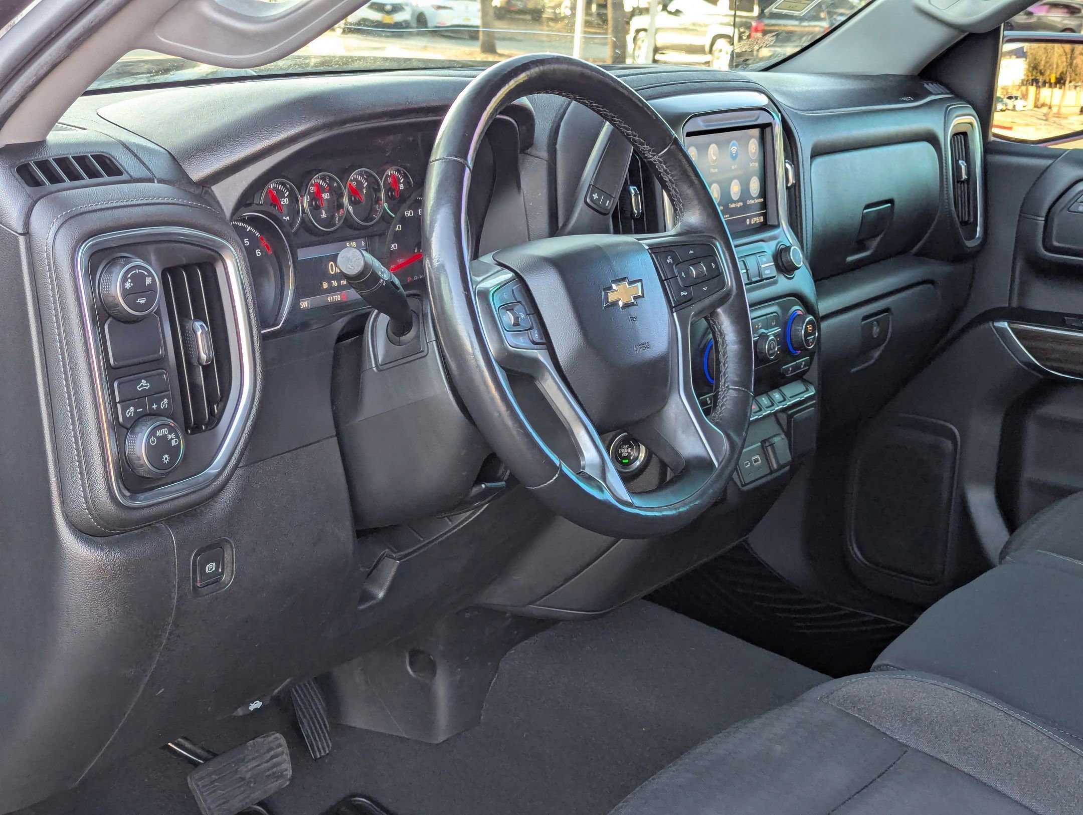 Used 2019 Chevrolet Silverado 1500 LT w/ Texas Edition image 13
