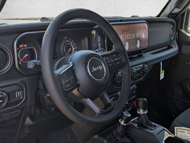 New 2026 Jeep Wrangler Unlimited Rubicon AWD/4WD image 3