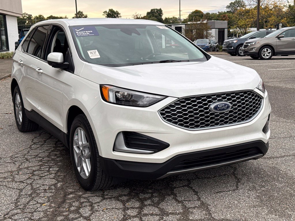 Used 2024 Ford Edge SEL AWD/4WD image 15