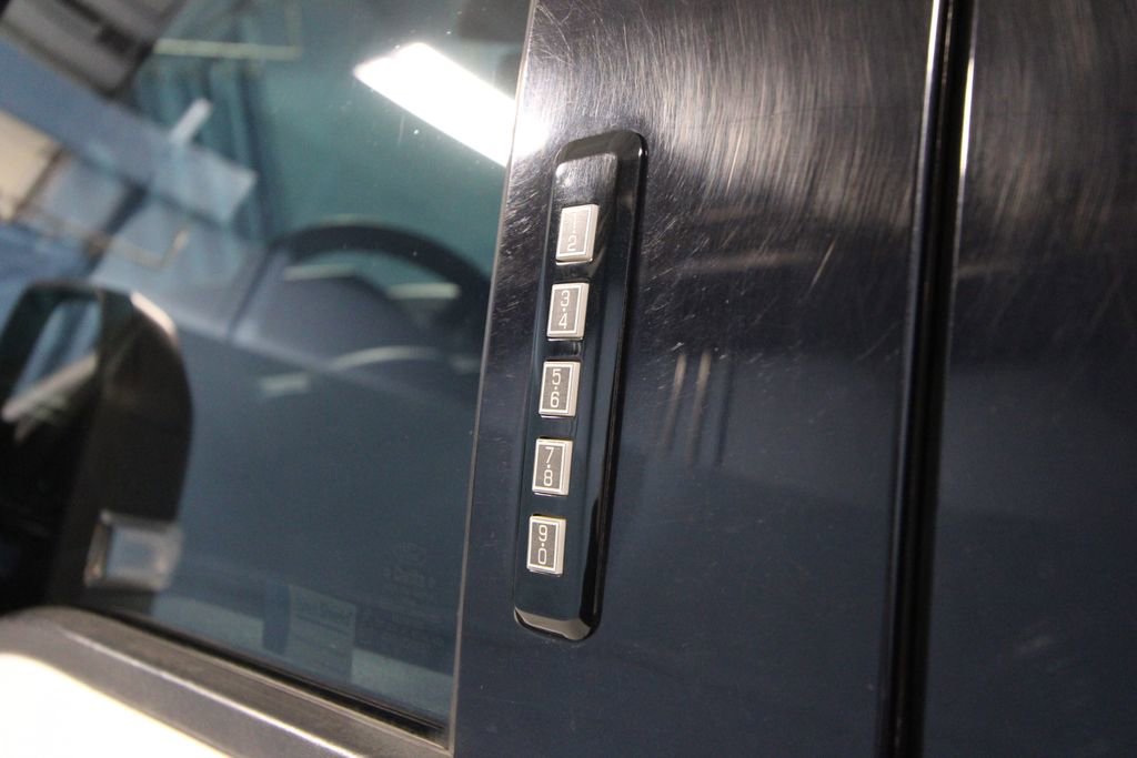 Used 2016 Ford F150 XLT image 33