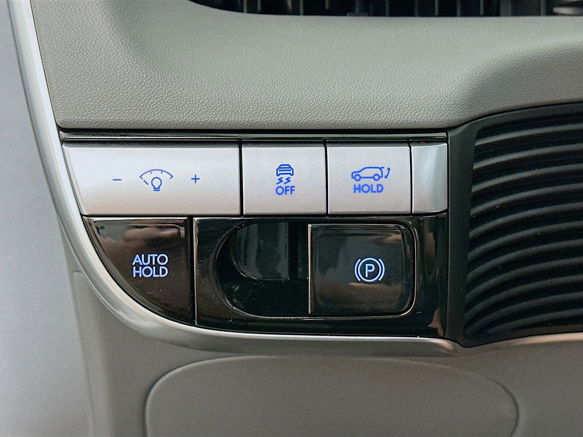 Used 2024 Hyundai Ioniq 5 SEL RWD image 17