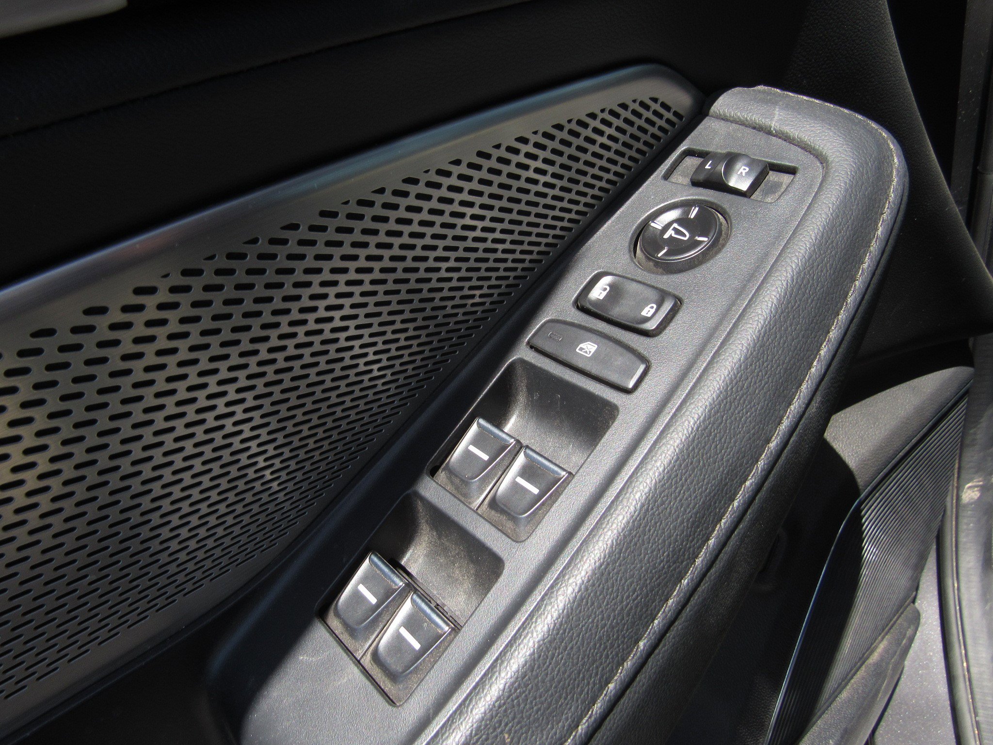 Certified 2023 Acura MDX FWD image 23