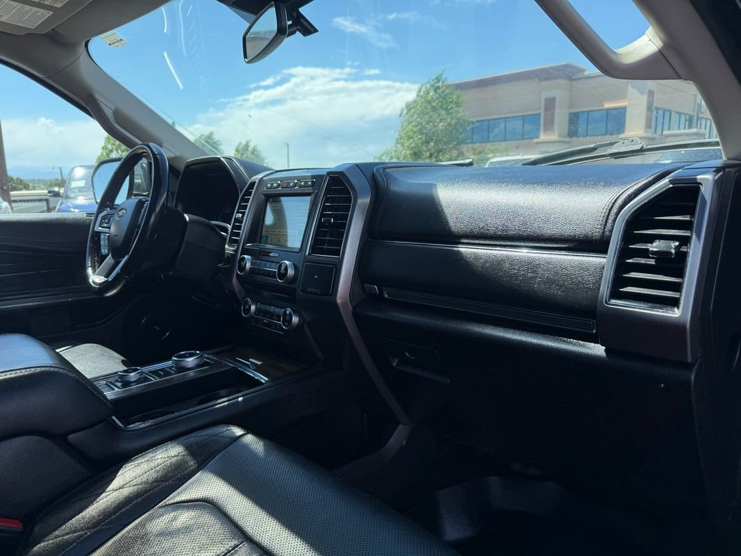 Used 2018 Ford Expedition Max Platinum AWD/4WD image 30