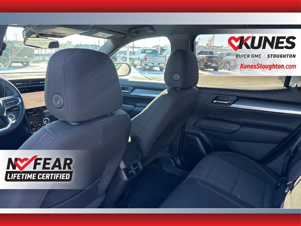 Used 2025 GMC Terrain Elevation image 37