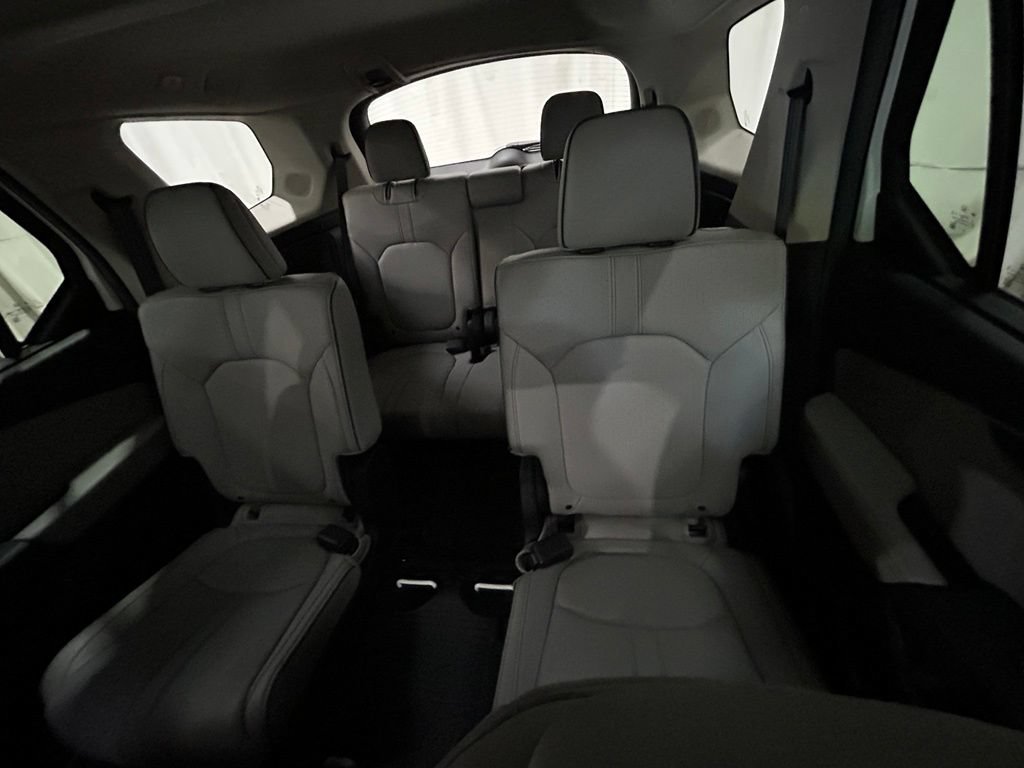 Certified 2025 Honda Pilot Elite image 27