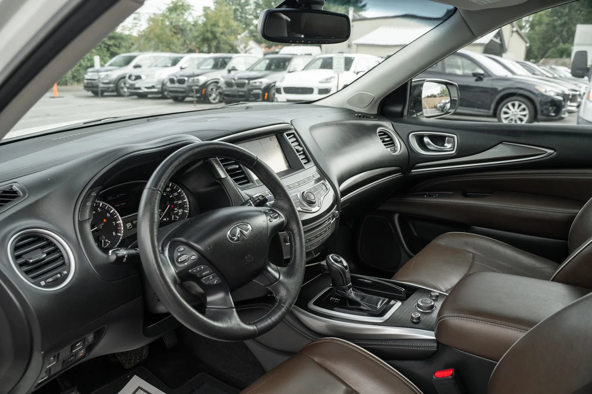 Used 2016 INFINITI QX60 Luxe w/ Premium Plus Package AWD/4WD image 6