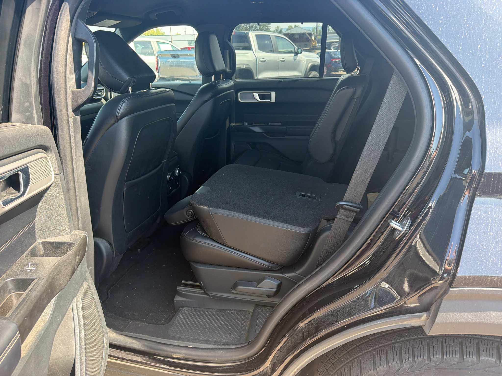 Used 2020 Ford Explorer Limited AWD/4WD image 13