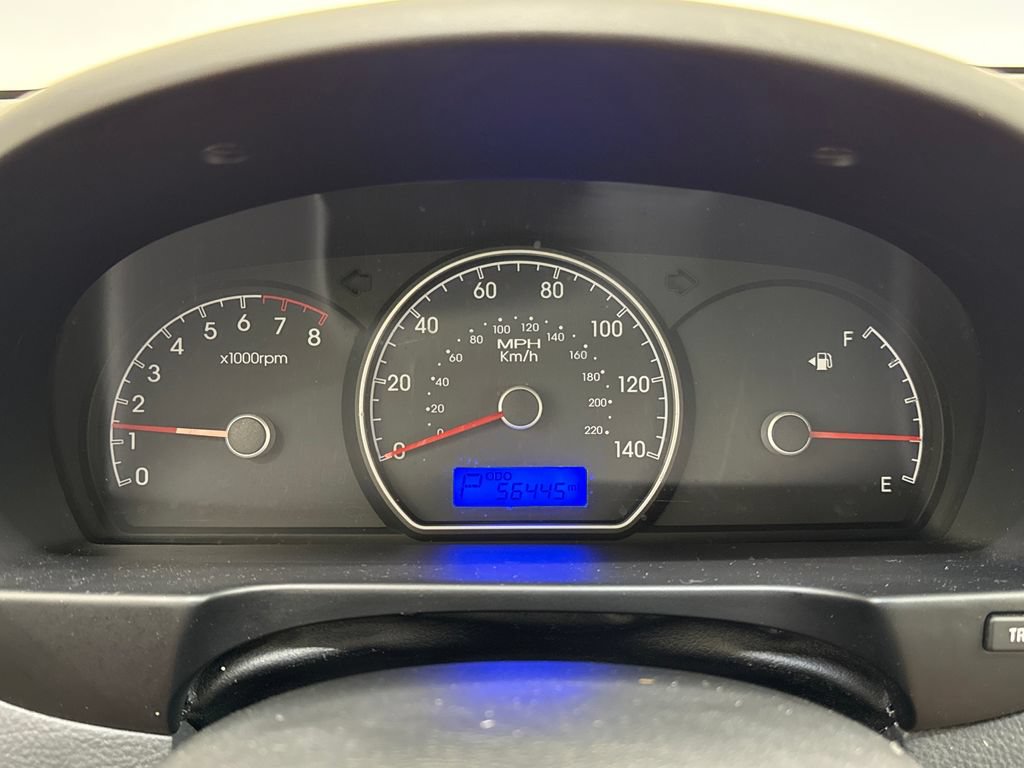 Used 2010 Hyundai Elantra GLS FWD image 17