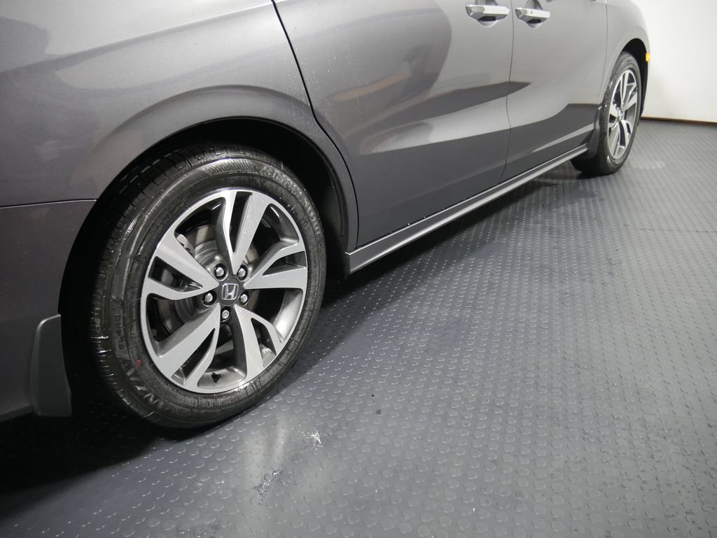 New 2026 Honda Odyssey Touring image 5