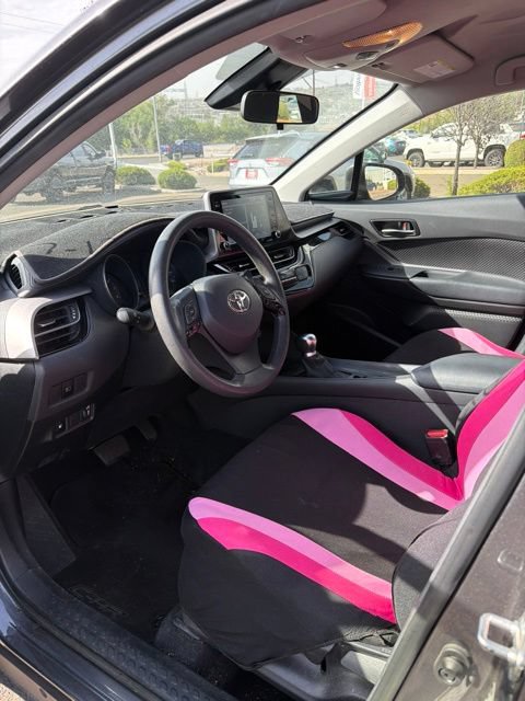 Used 2021 Toyota C-HR LE FWD image 15