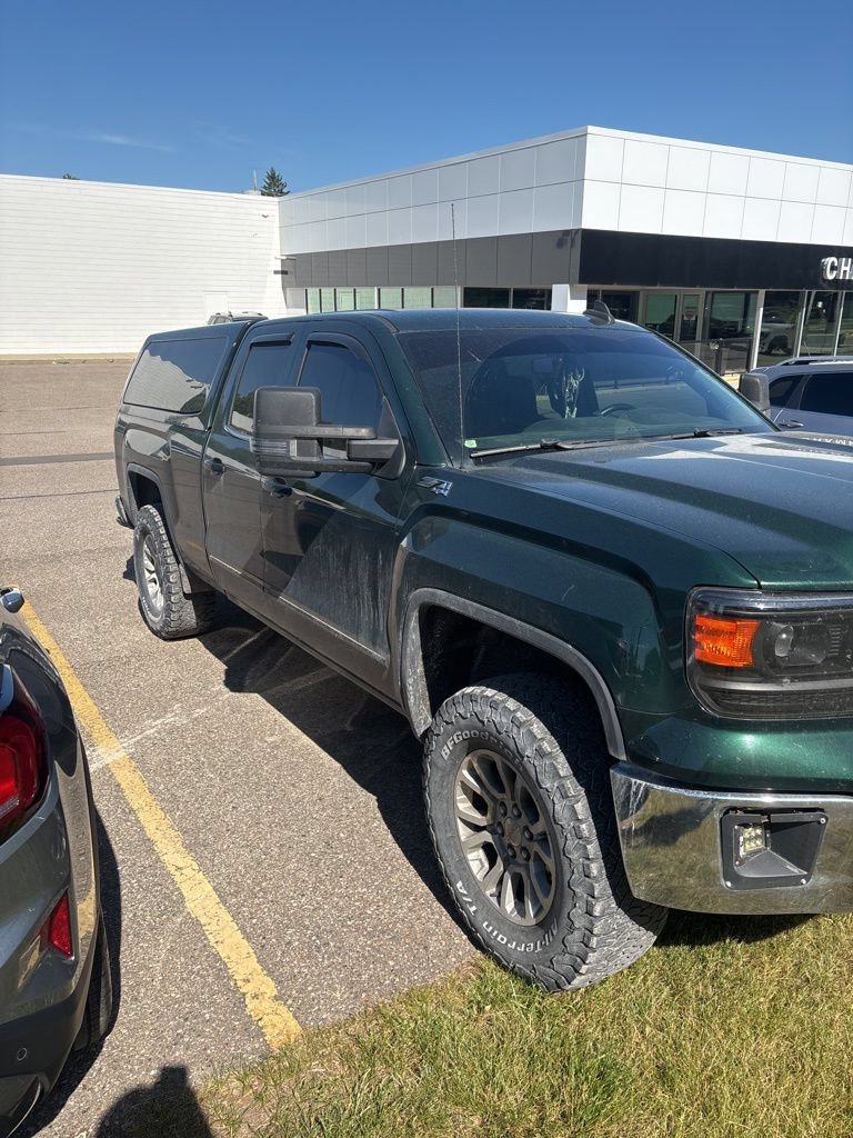 Used 2015 GMC Sierra 1500 SLE w/ SLE Value Package AWD/4WD image 11