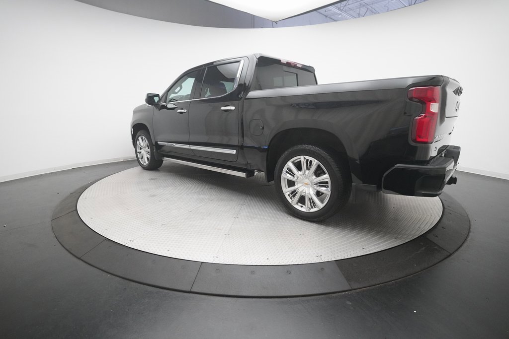 Used 2024 Chevrolet Silverado 1500 High Country image 12