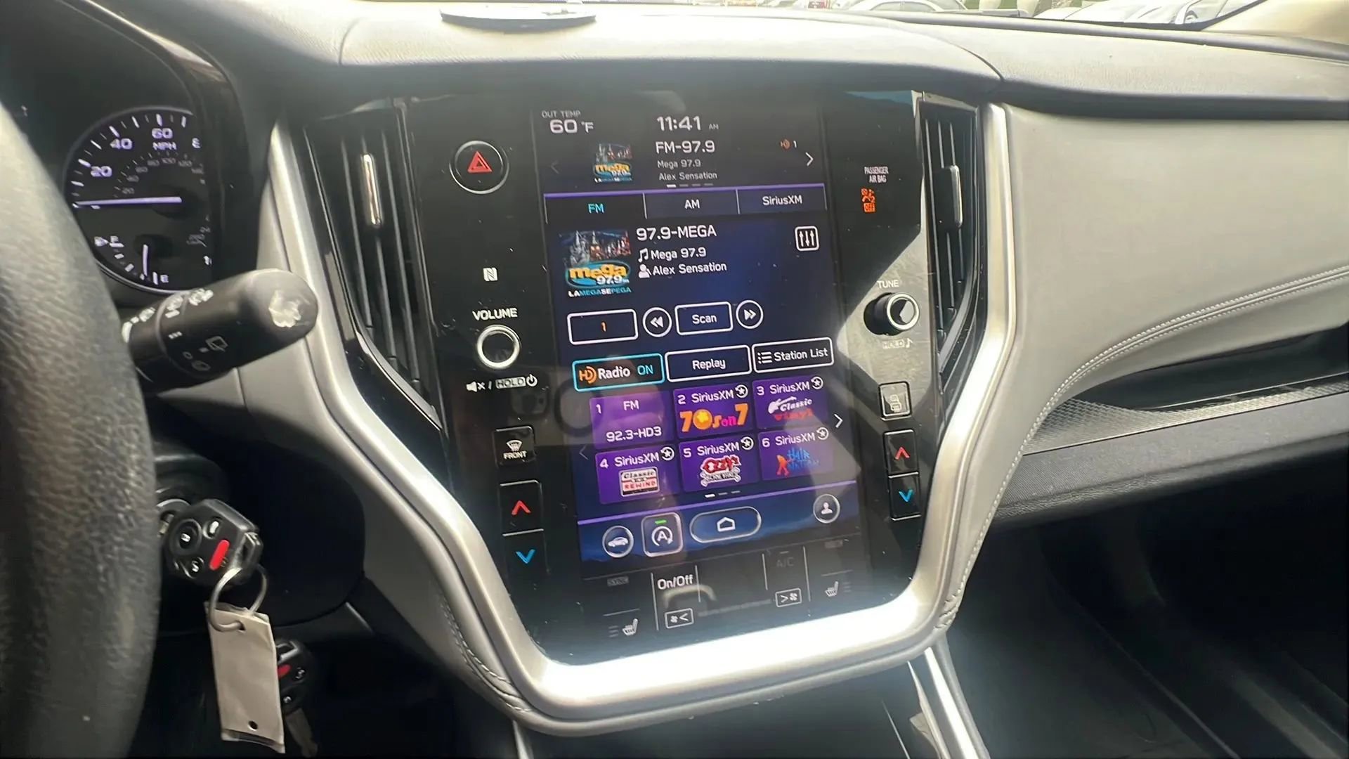 Used 2020 Subaru Outback Premium image 16