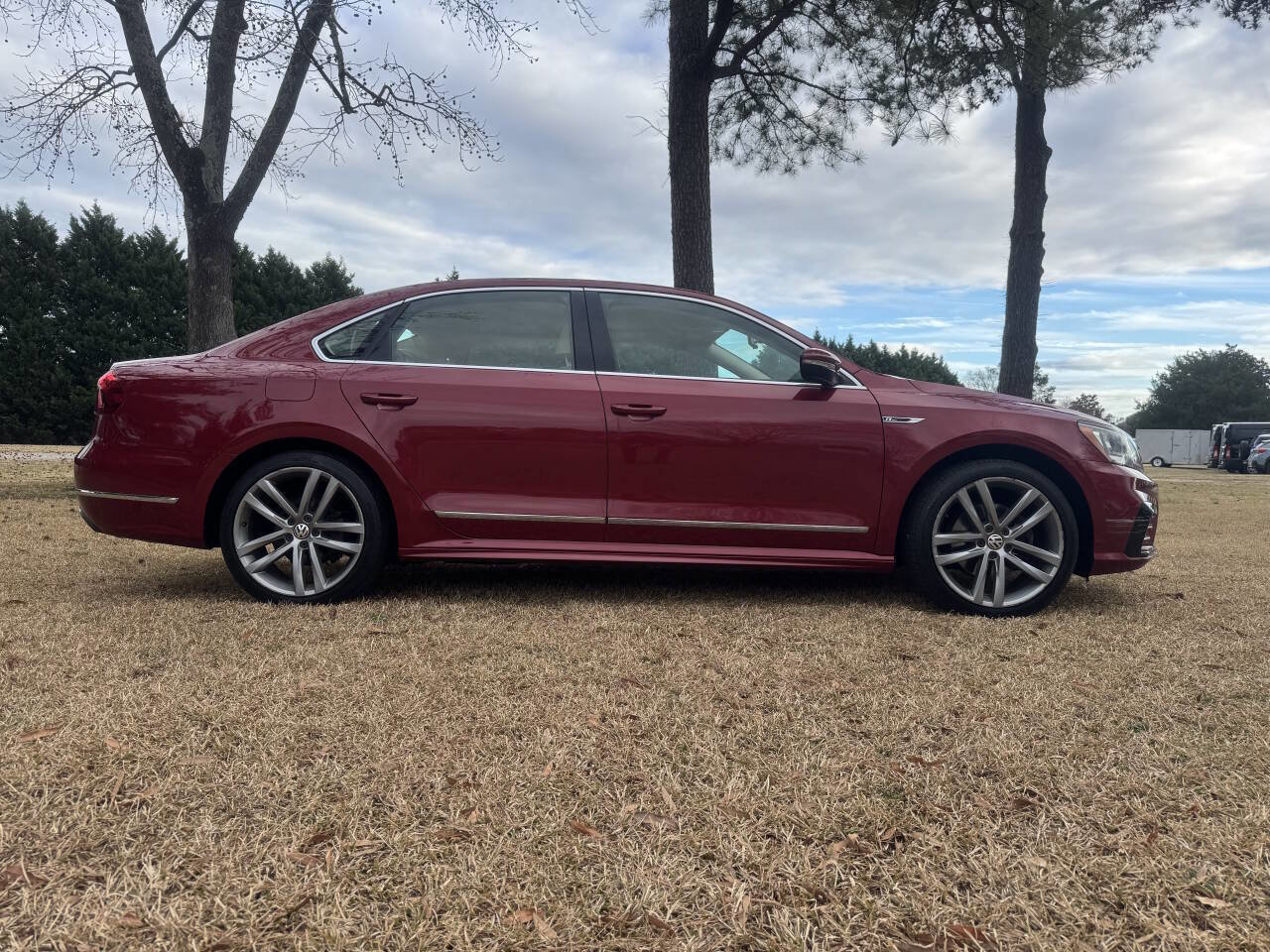 Used 2017 Volkswagen Passat 1.8T R-Line image 7