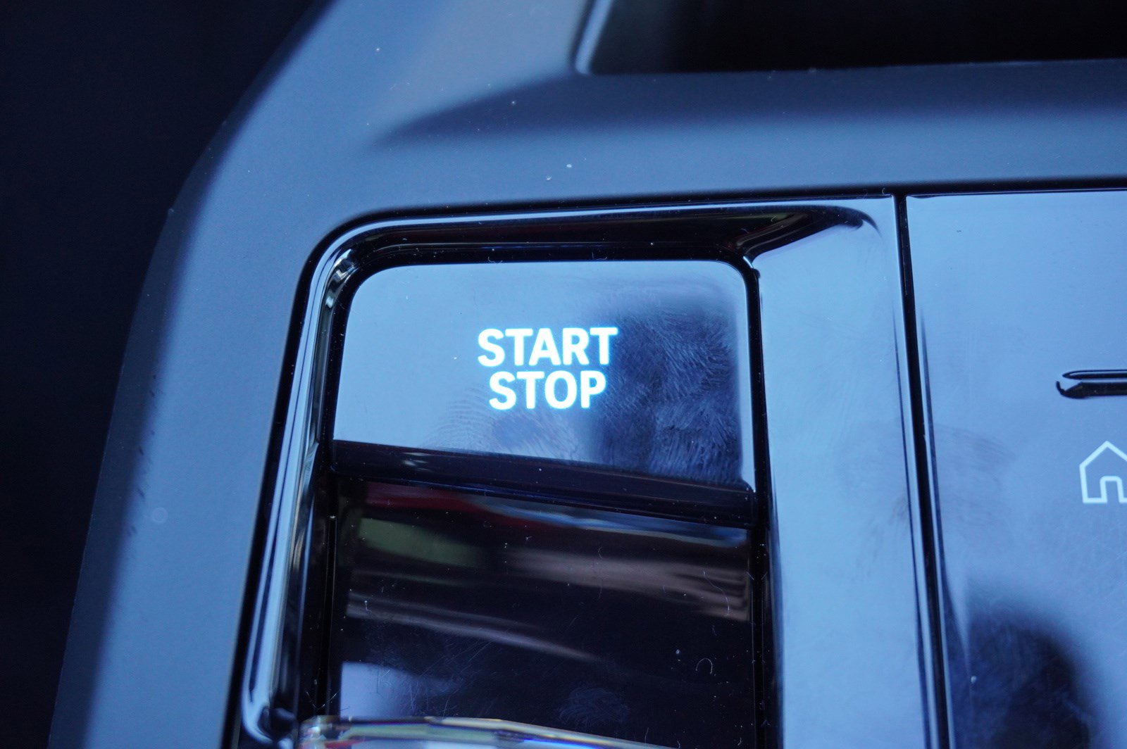 New 2025 BMW iX xDrive50 image 12