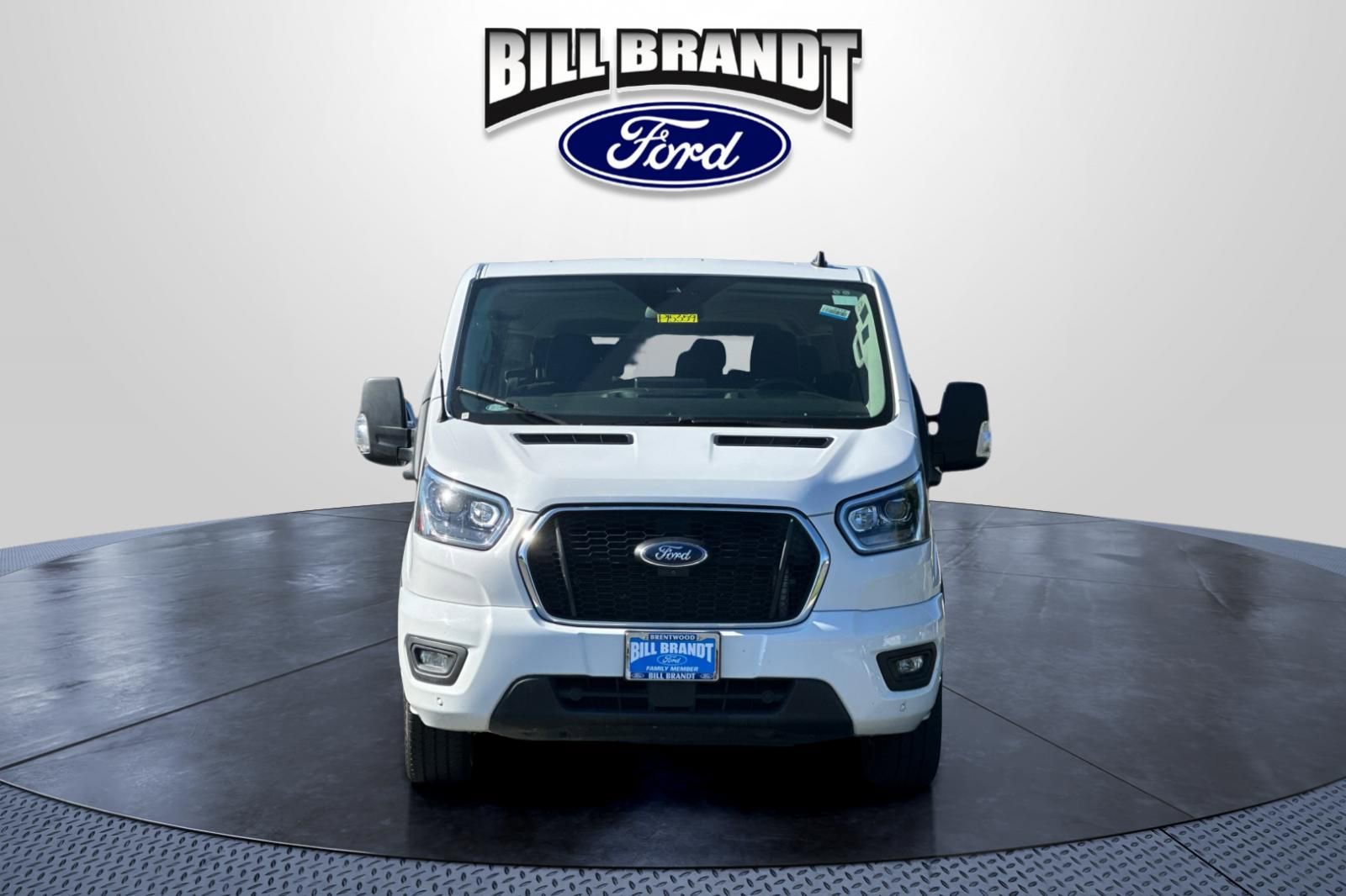 Used 2023 Ford Transit 350 XLT RWD image 5