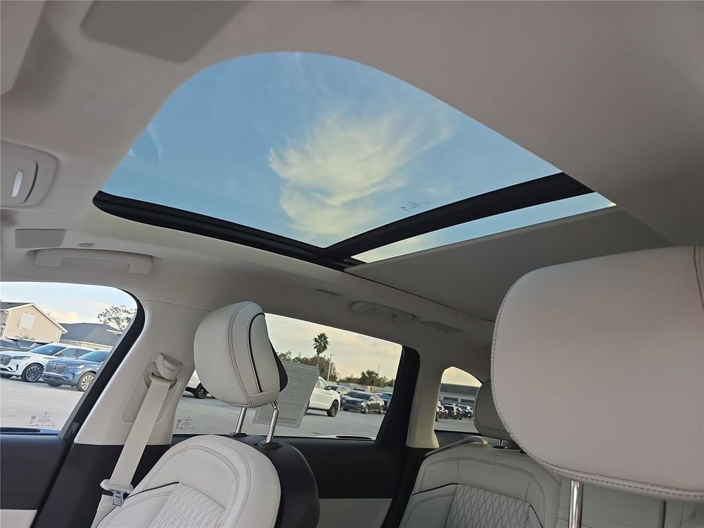 New 2026 Lincoln Nautilus Black Label image 17