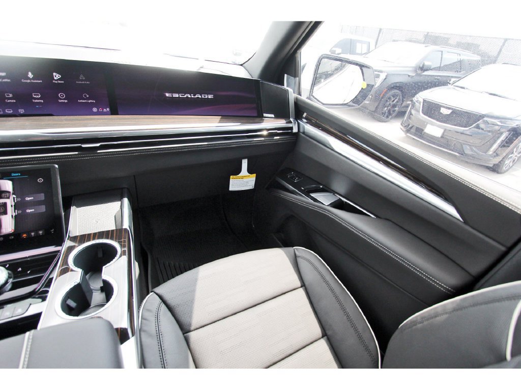 New 2027 Cadillac Escalade Luxury w/ Touring Package AWD/4WD image 10