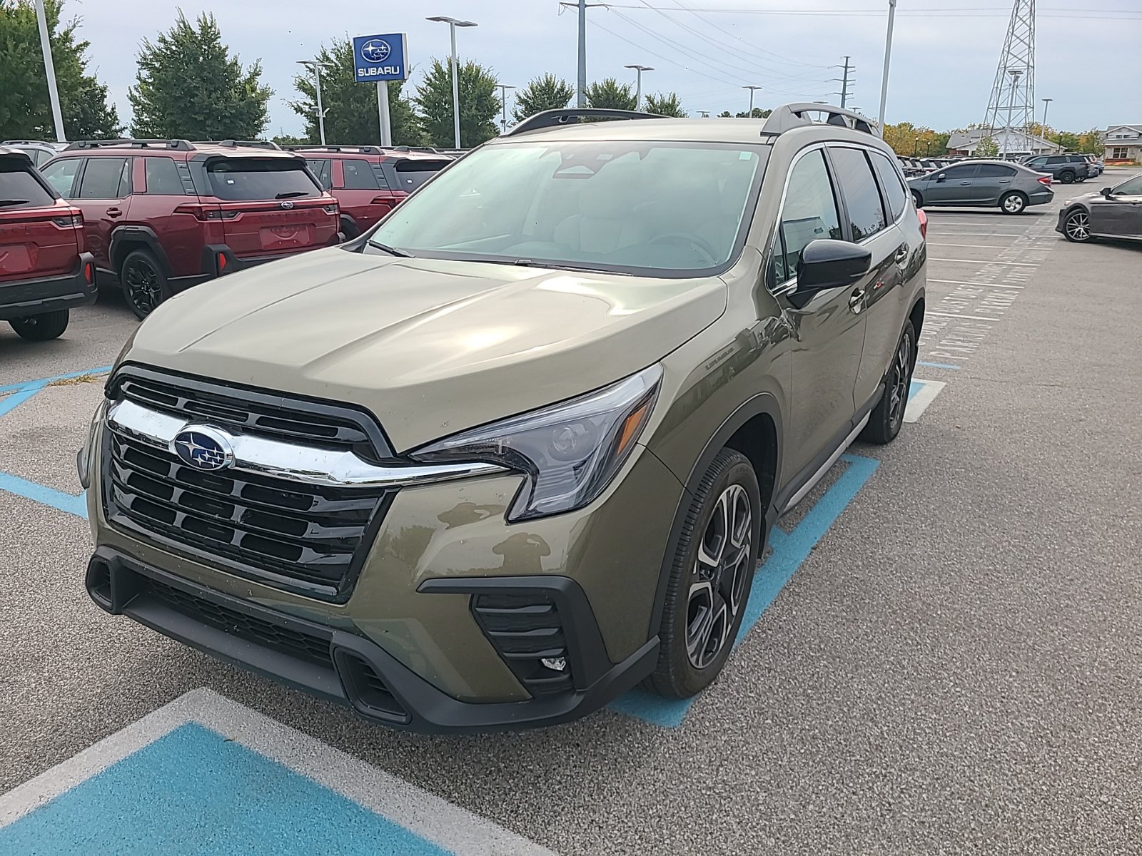 Certified 2024 Subaru Ascent Limited AWD/4WD image 5