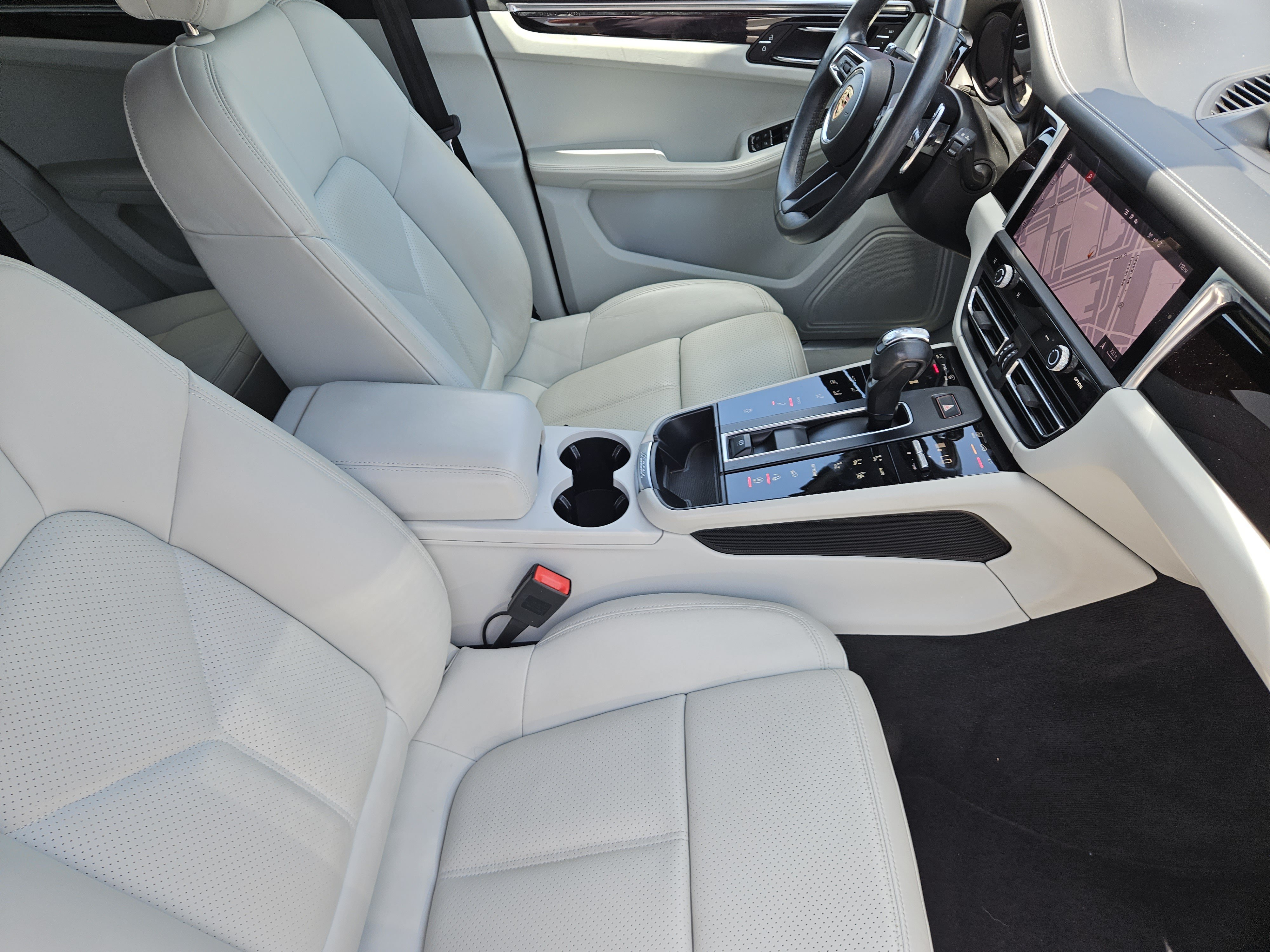 Certified 2023 Porsche Macan S AWD/4WD image 15