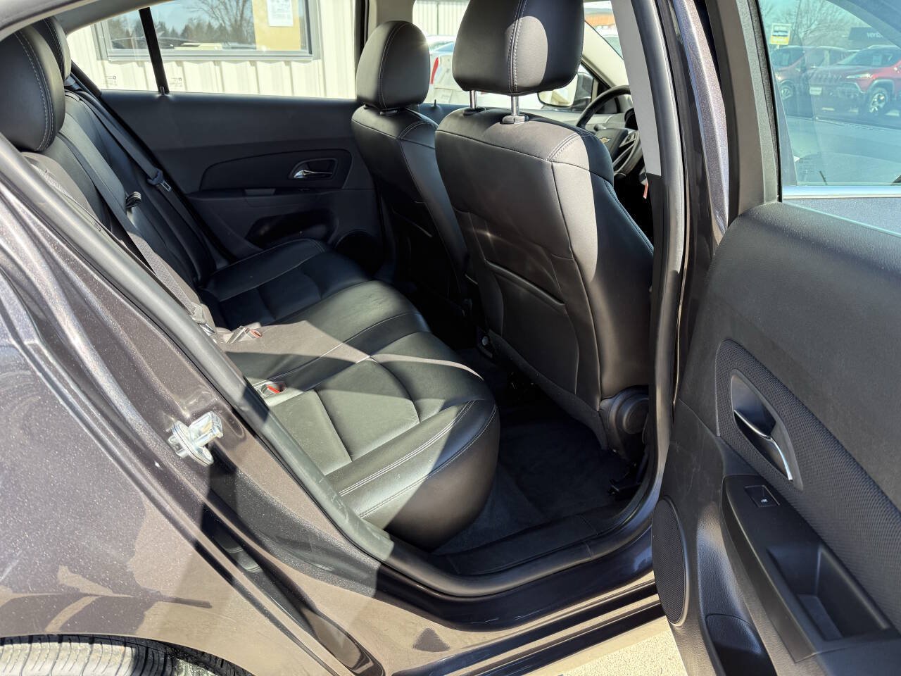 Used 2016 Chevrolet Cruze LT FWD image 12
