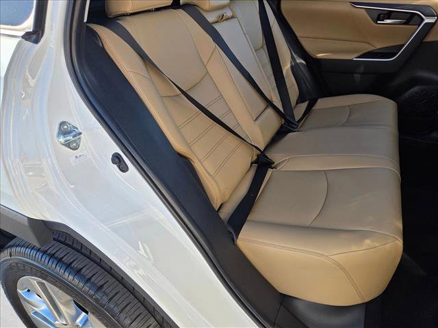 Used 2025 Toyota RAV4 XLE Premium image 19