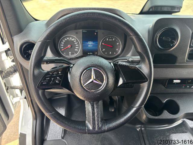 Used 2025 Mercedes-Benz Sprinter 2500 image 19