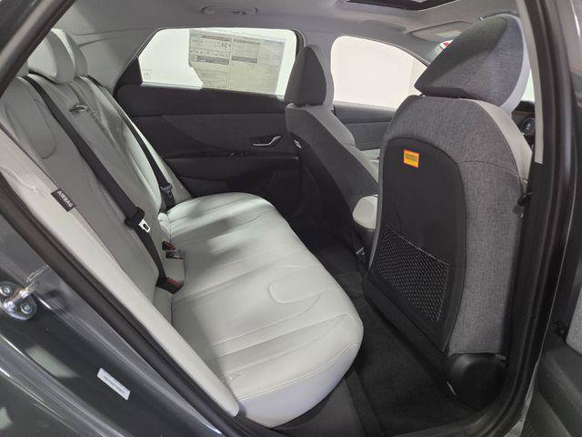 New 2026 Hyundai Elantra Limited FWD image 15