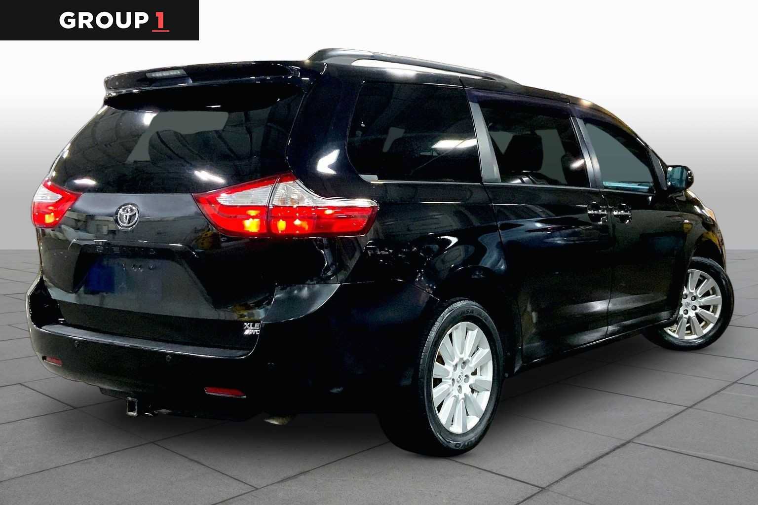 Certified 2017 Toyota Sienna XLE w/ XLE Navigation Package AWD/4WD image 13