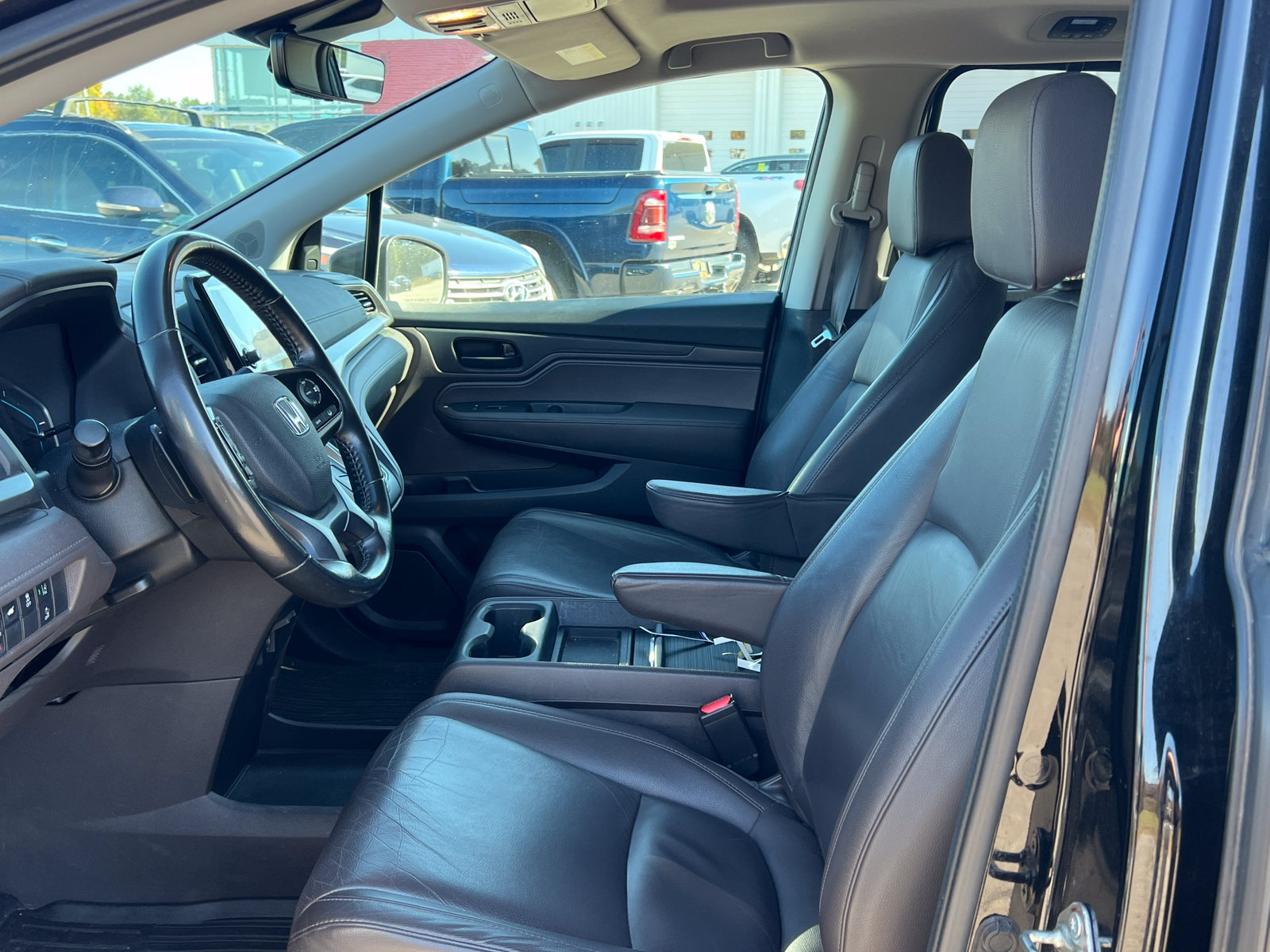Used 2018 Honda Odyssey EX-L image 3