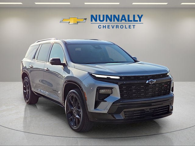 New 2026 Chevrolet Traverse RS w/ LPO, Floor Liner Package FWD image 7