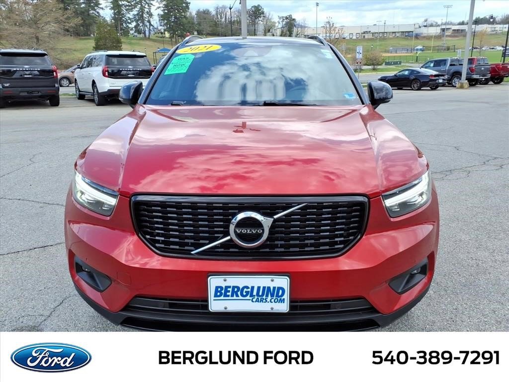 Used 2021 Volvo XC40 T5 R-Design w/ Climate Package image 10