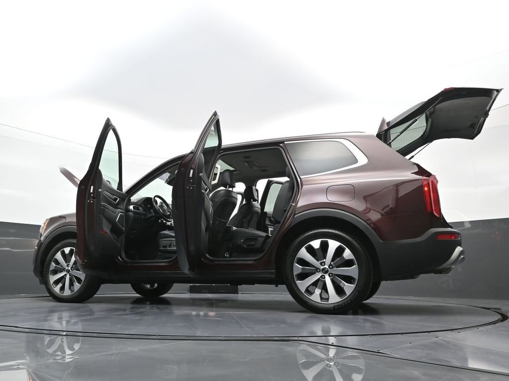 Used 2020 Kia Telluride S AWD/4WD image 42
