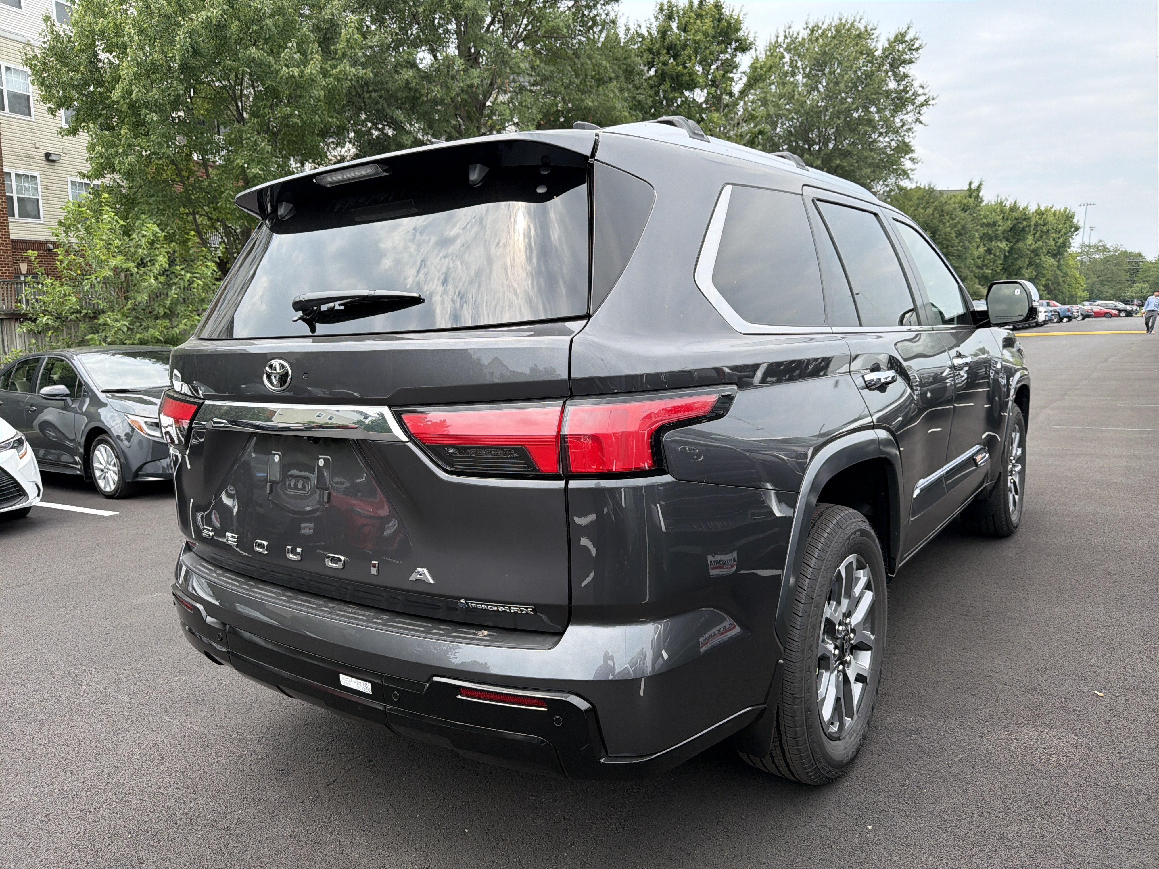 New 2026 Toyota Sequoia 1794 Edition w/ Tow Technology Package AWD/4WD image 4