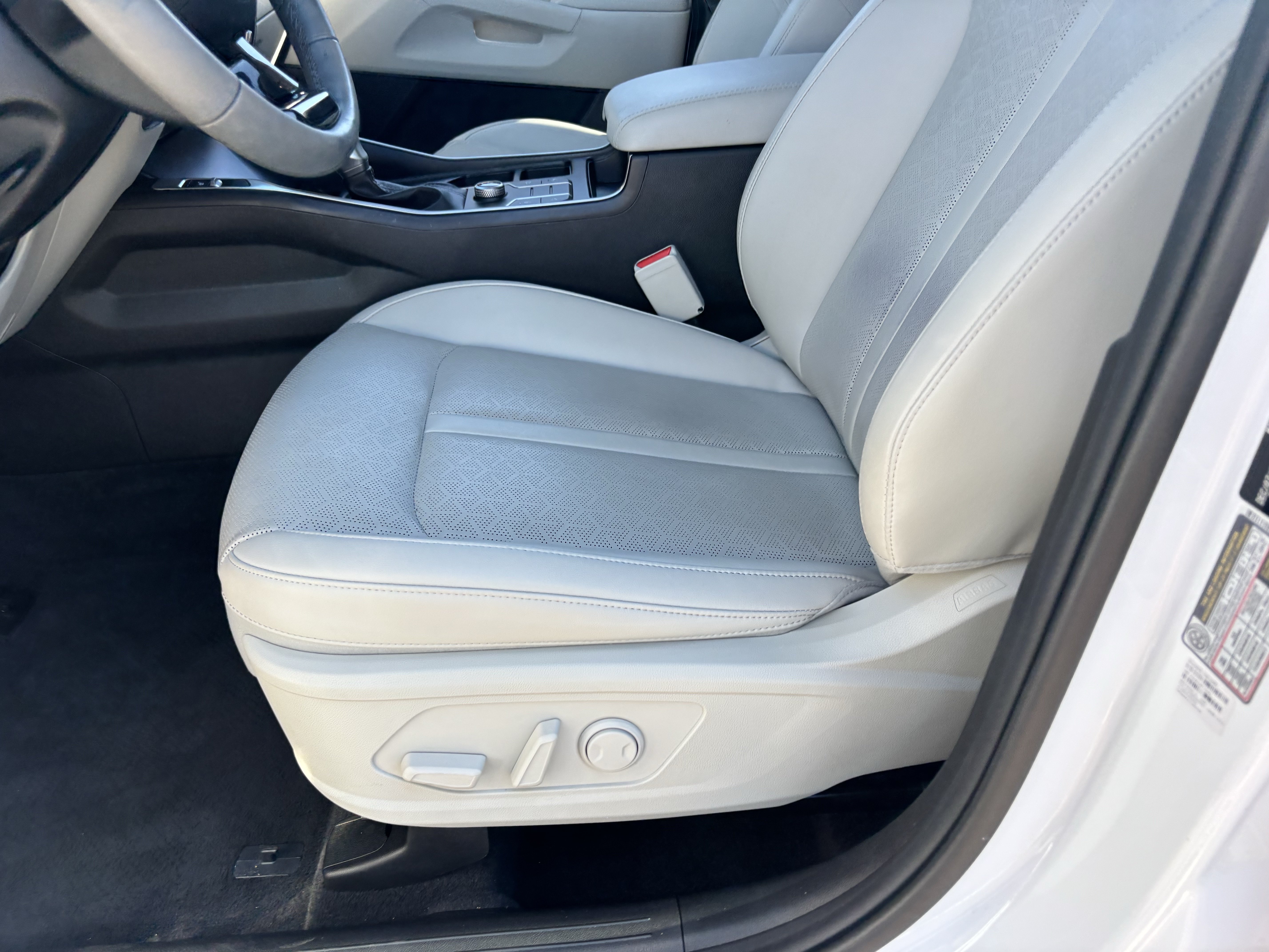 Certified 2023 Kia Sorento S w/ Panoramic Sunroof Package FWD image 18