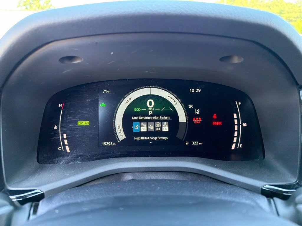 Used 2025 Toyota Camry SE w/ Convenience Package FWD image 9