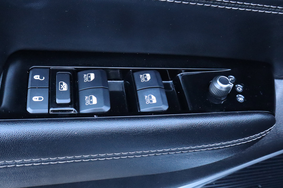 Used 2024 Jeep Wagoneer Series III image 16