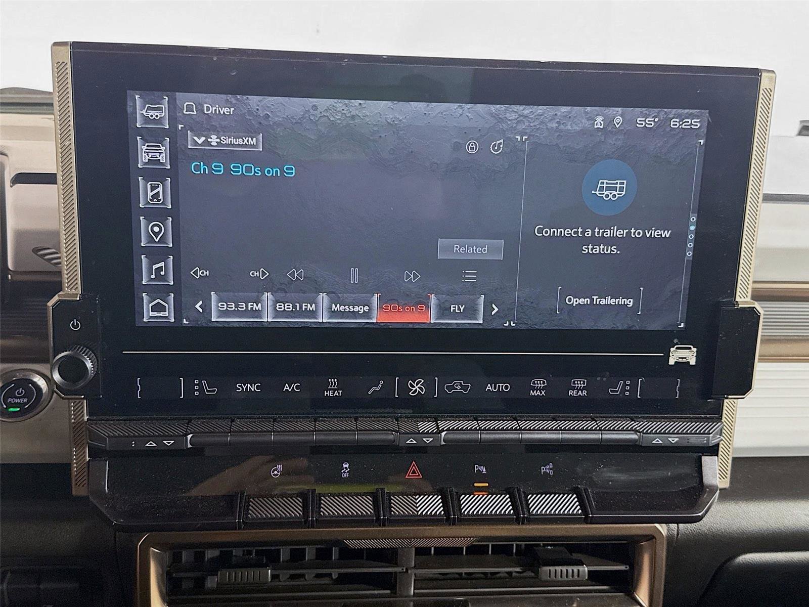 Used 2024 GMC Hummer EV 2X w/ LPO, Sport Package image 7