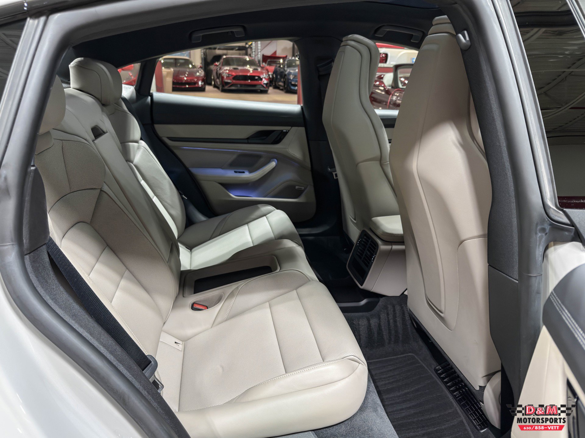 Used 2021 Porsche Taycan image 25