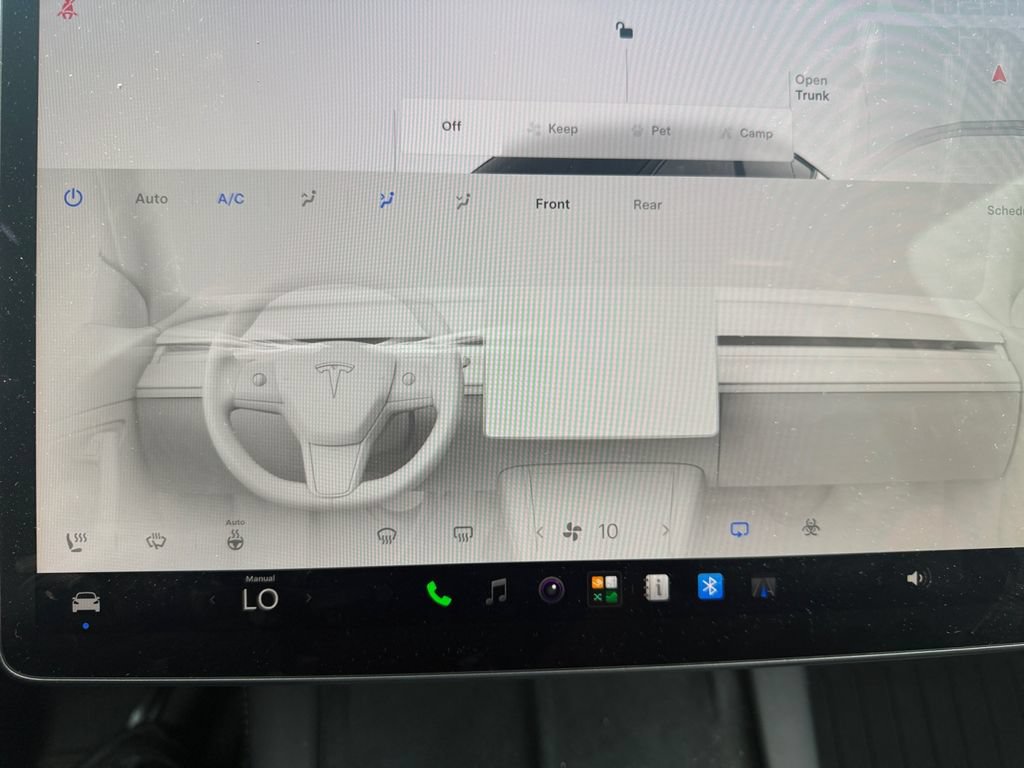 Used 2024 Tesla Model Y Long Range AWD/4WD image 18