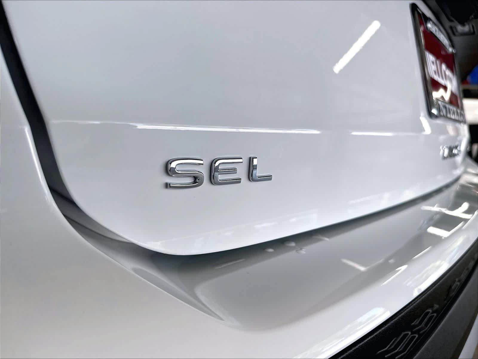 New 2026 Volkswagen Taos SEL AWD/4WD image 8