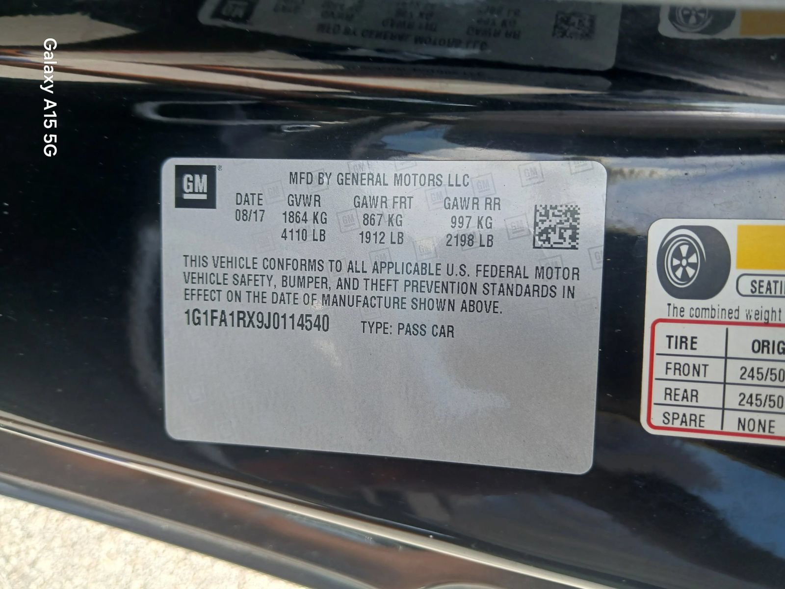Used 2018 Chevrolet Camaro LS RWD image 11