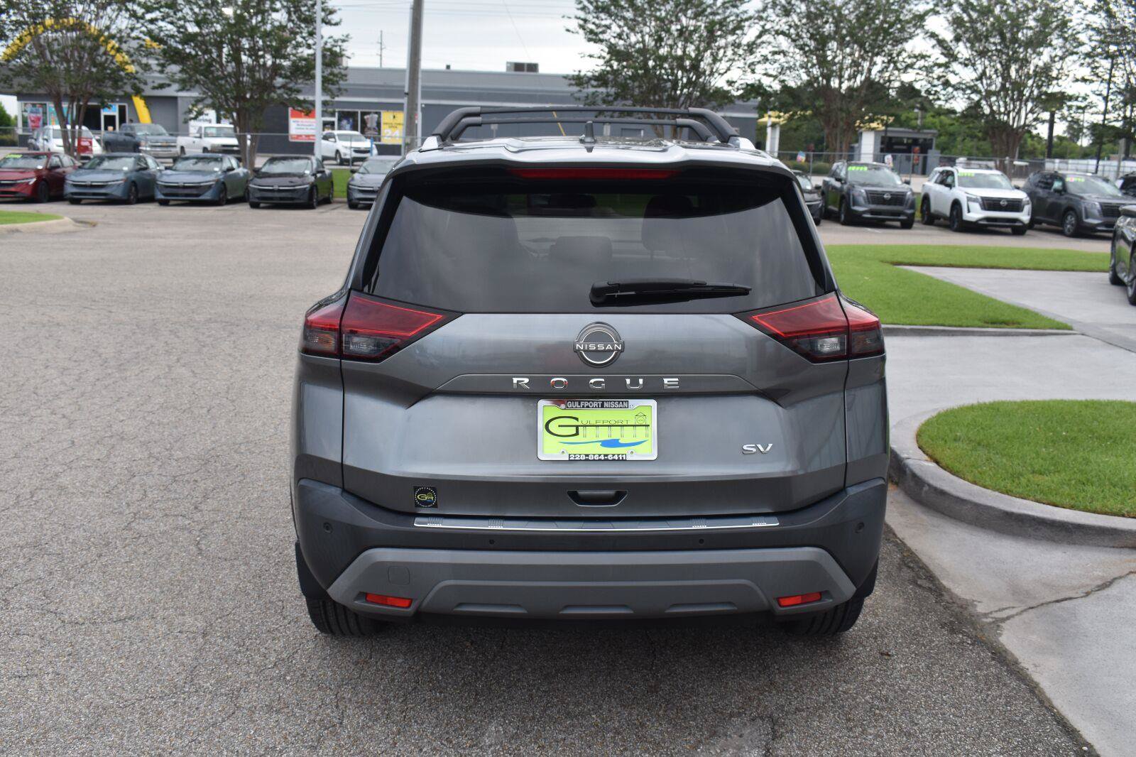 Used 2023 Nissan Rogue SV w/ SV Premium B Package FWD image 10